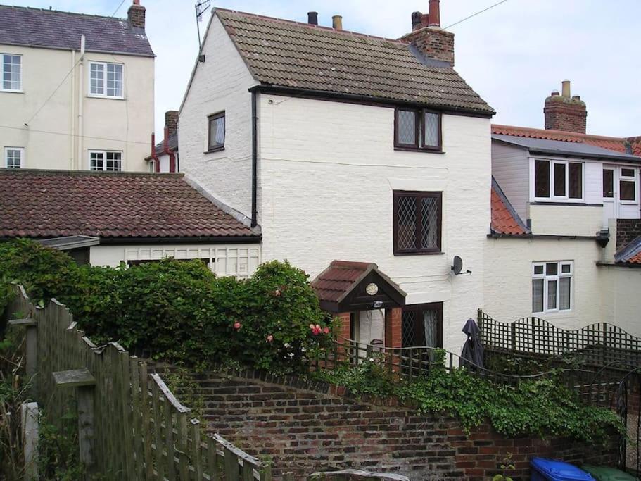 Award Winning Pet Friendly Paddock Cottage ウィットビー エクステリア 写真