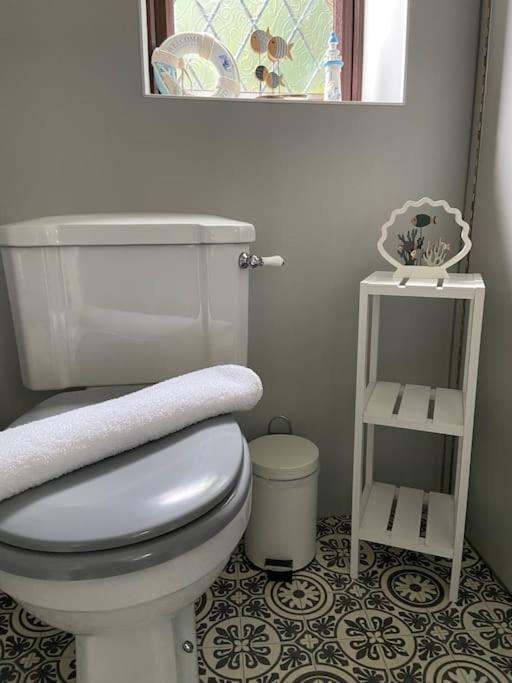 Award Winning Pet Friendly Paddock Cottage ウィットビー エクステリア 写真