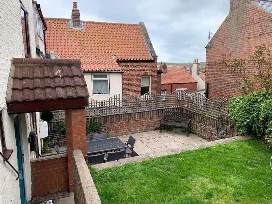 Award Winning Pet Friendly Paddock Cottage ウィットビー エクステリア 写真